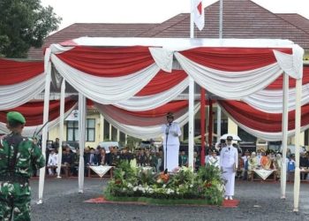 Bupati Ela Siti Nuryamah Pimpin Upacara Peringatan HUT ke_26 Kabupaten Lampung Timur