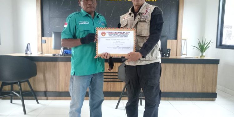 Ketua DPC PPWI pesawaran Dampingi ketua DPW lembaga peduli hukum (LPH) laporkan Dugaan Korupsi Dana Desa Pulau Legundi dan Desa Tanjung Agung kecamatan Teluk Pandan kekejari pesawaran