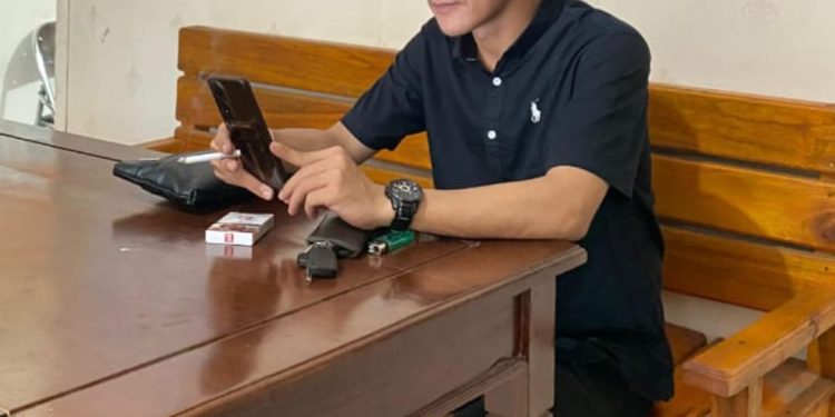 Kakon Air Abang Yang Kusut, Hadiri Kegiatan Bupati Dengan Wajah Polos