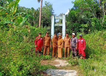 Membangun Harapan di Atas Sungai, Gubernur Lampung Gerakkan Gotong Royong Perbaiki Jembatan Viral Tampang Muda