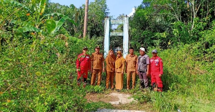 Membangun Harapan di Atas Sungai, Gubernur Lampung Gerakkan Gotong Royong Perbaiki Jembatan Viral Tampang Muda