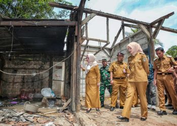 Wakil Gubernur Lampung Tinjau Lokasi Terdampak Gempa di Tanggamus, Salurkan Bantuan untuk Warga