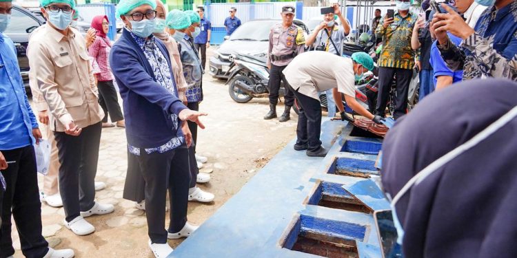 Gubernur Lampung Ajak Bupati Walikota Terus Intensifkan Dapur MBG untuk Patuhi Prosedur Standar Operasional