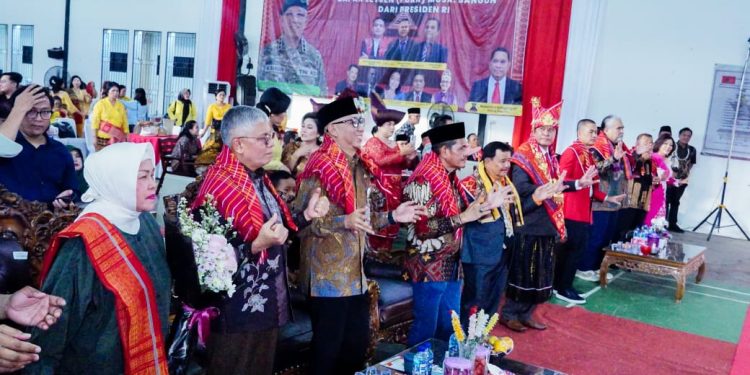 Hadiri Pagelaran Budaya Karo, Gubernur Mirza Ajak Generasi Muda Lestarikan Budaya