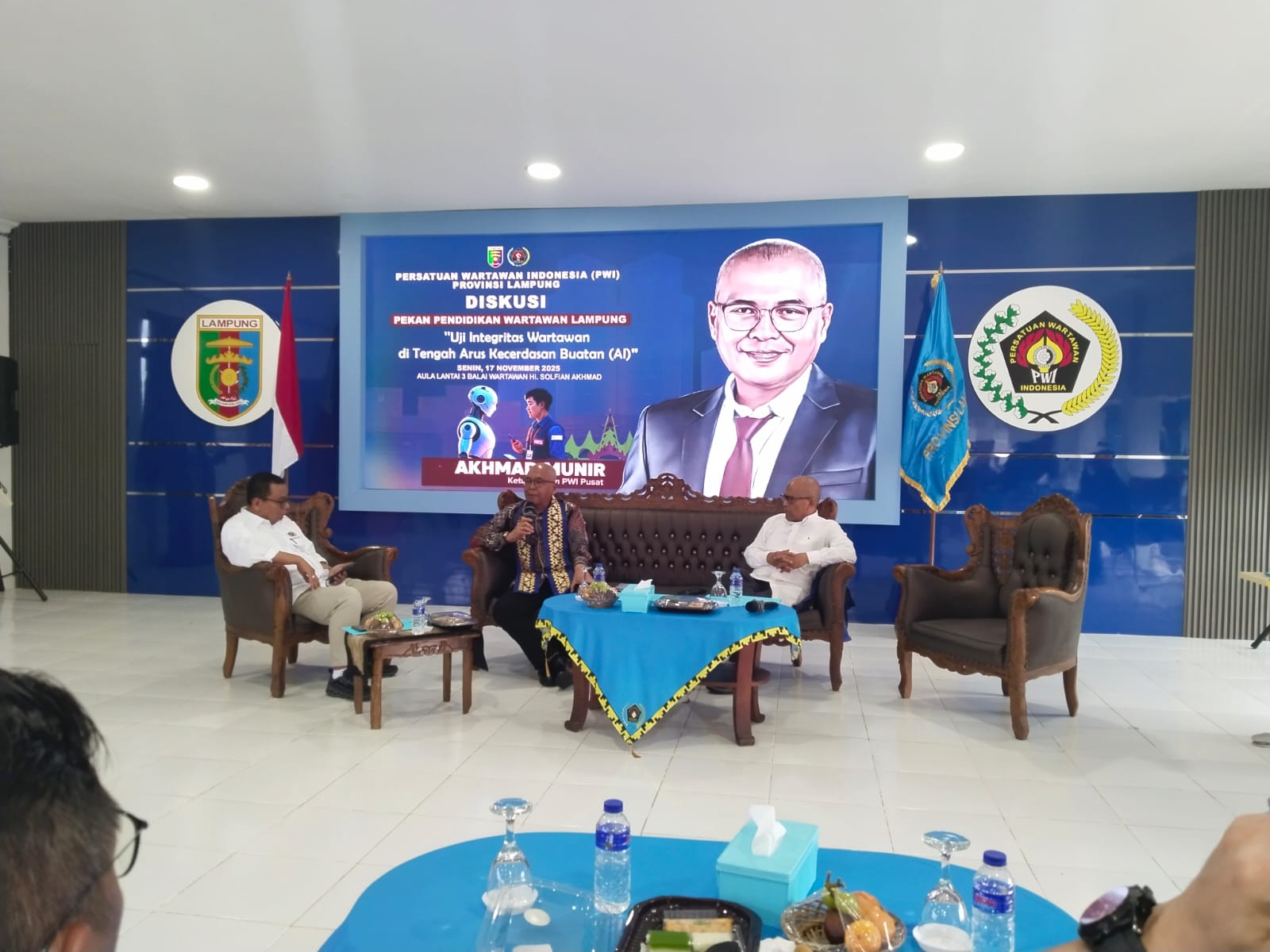 Awali Pekan Pendidikan Wartawan, PWI Lampung Gelar Diskusi Penggunaan AI